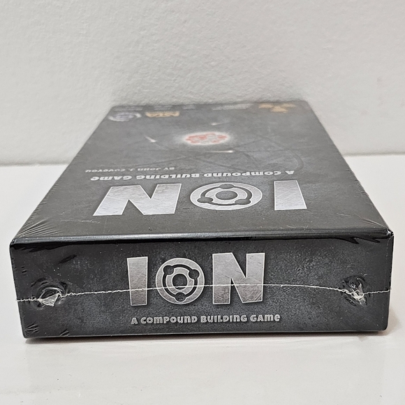 Genius Games ION: A Compound Building Game - Picture 6 of 15